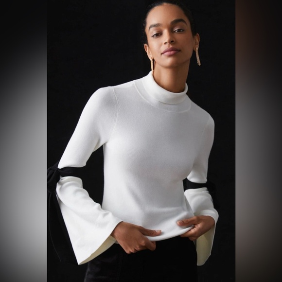 Anthropologie Maeve White Turtleneck Sweater with Black Bow Details size M. - Picture 2 of 7